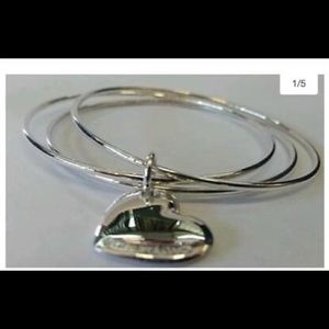 Tiffany 3 Heart bangle